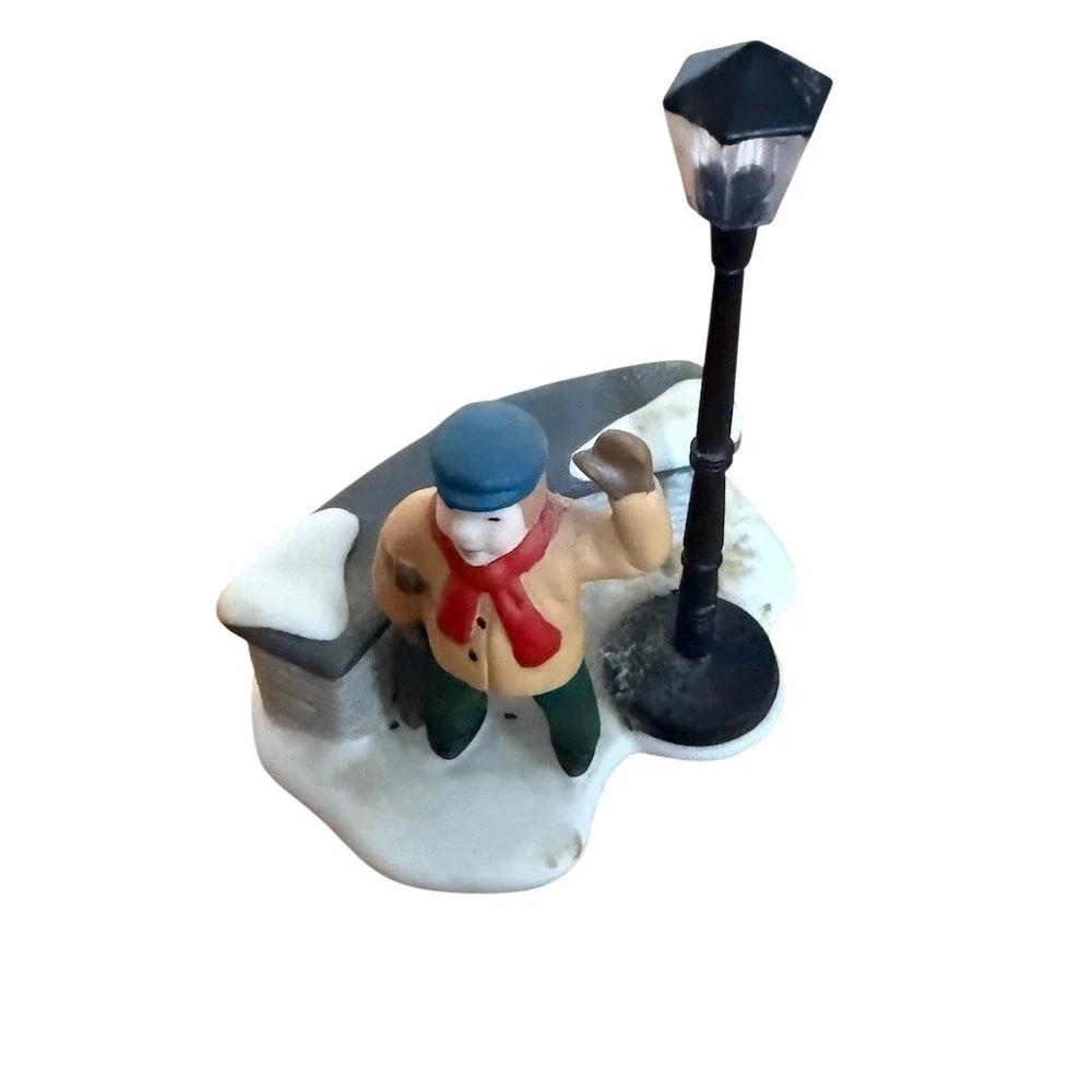 Department 56 Heritage Village A Christmas‎ Carol Morning Boy Street Lamp